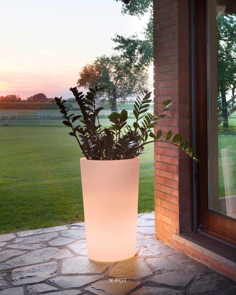 Illuminated-Furniture-(5)